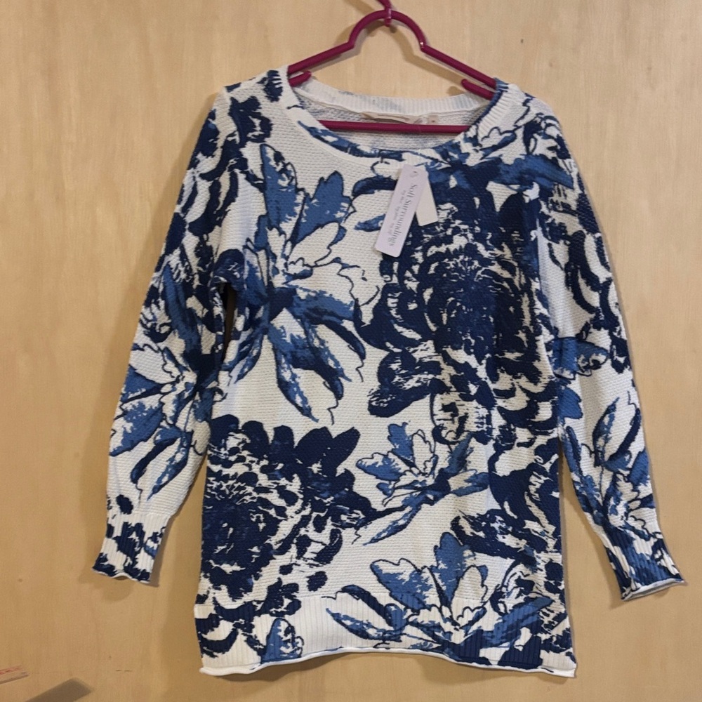 NWT Soft Surroundings Marin Sweater. Blue and White Floral. Medium